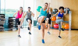 Фитнес для женщин: как правильно составить программу тренировок